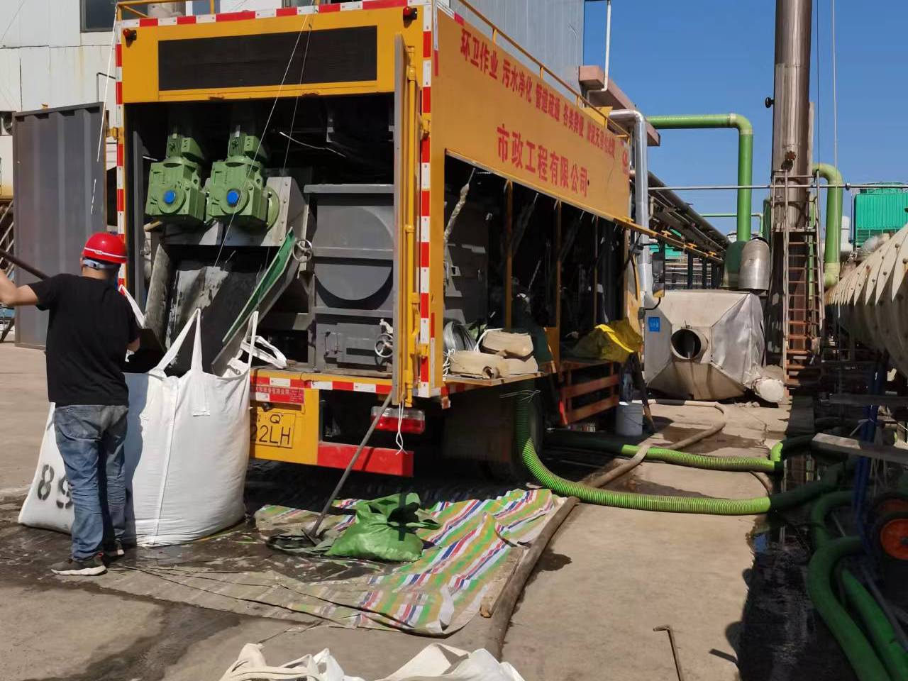 肥西淤泥压干处理